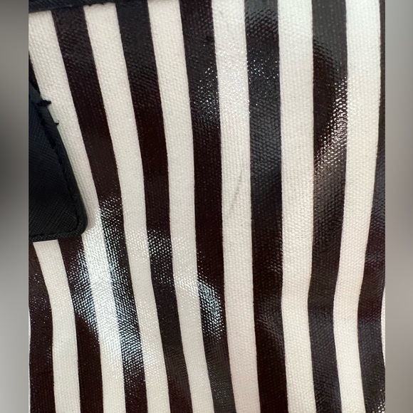 Henri Bendel Classic Tote Bag - Picture 6 of 6